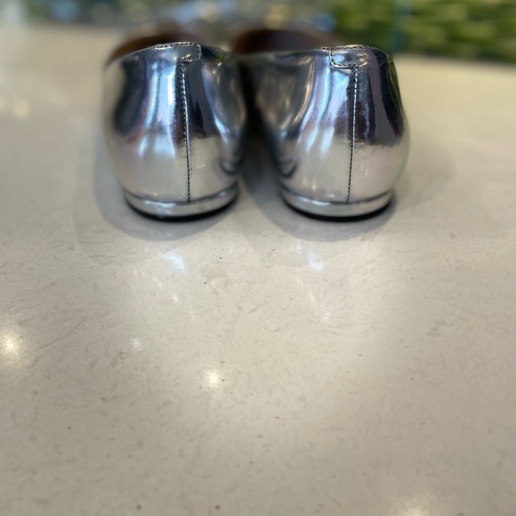 Cole Haan Silver Patent Leather size 9 - Picture 8 of 15